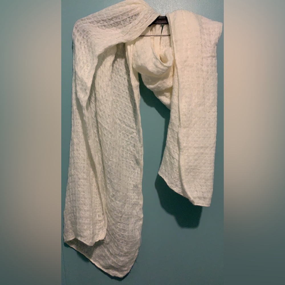 Women scarf